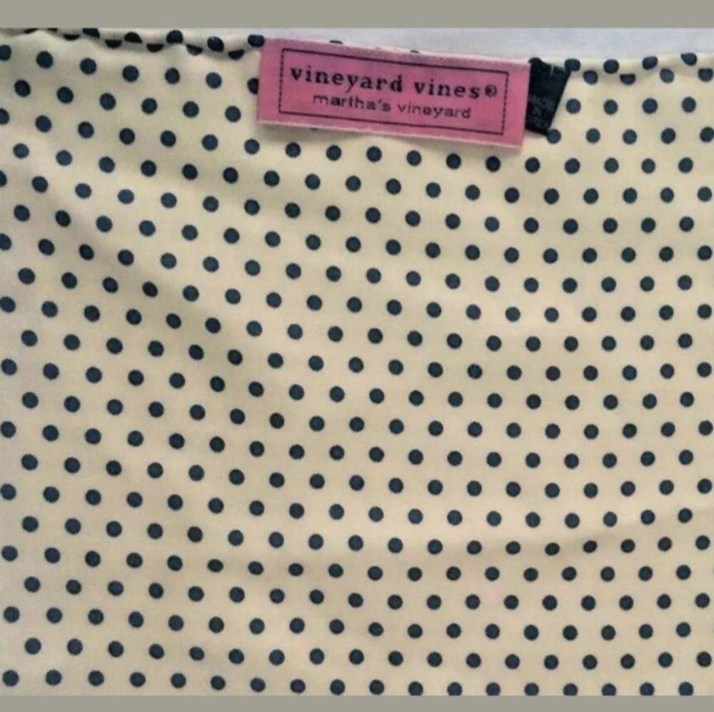 Vineyard Vinese pocket square